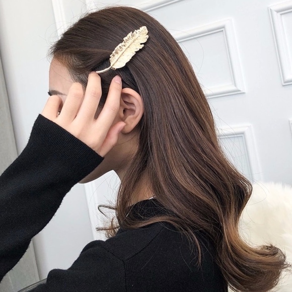 Accessories - Gold Leaf Hair Clip Pin
